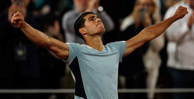 他成功占据 他成功占据